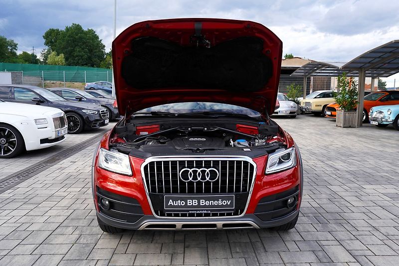 Audi Q5 2.0 TDI/Quattro/DSG/kůže/180PS - fotka 9 z 48