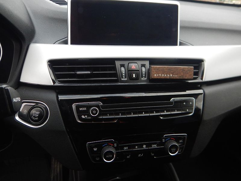 BMW X1 2.0 D, AUTOMAT - fotka 20 z 21