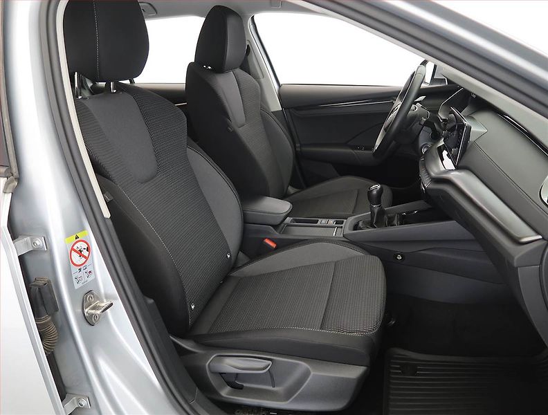 Škoda Octavia (2022) Ambition 2.0 TDI, Serv.kniha - fotka 9 z 22