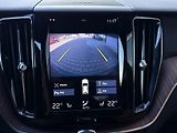 Volvo XC60 T5 AWD // MOMENTUM PRO  - náhled 31