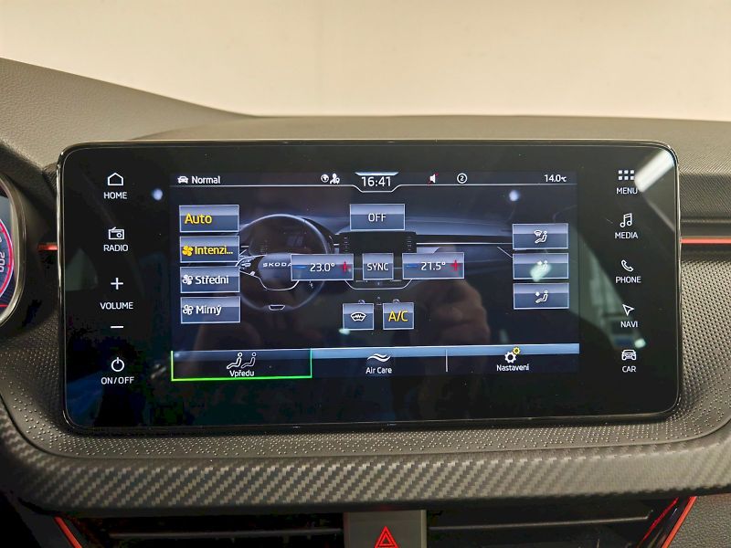 Škoda Scala (2025) 1.5 TSI 110 kW DSG Monte Carlo - fotka 12 z 30