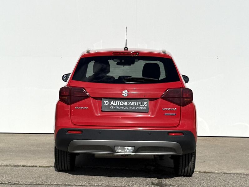 Suzuki Vitara 1.4 BoosterJet 95kW Elegance - fotka 9 z 23
