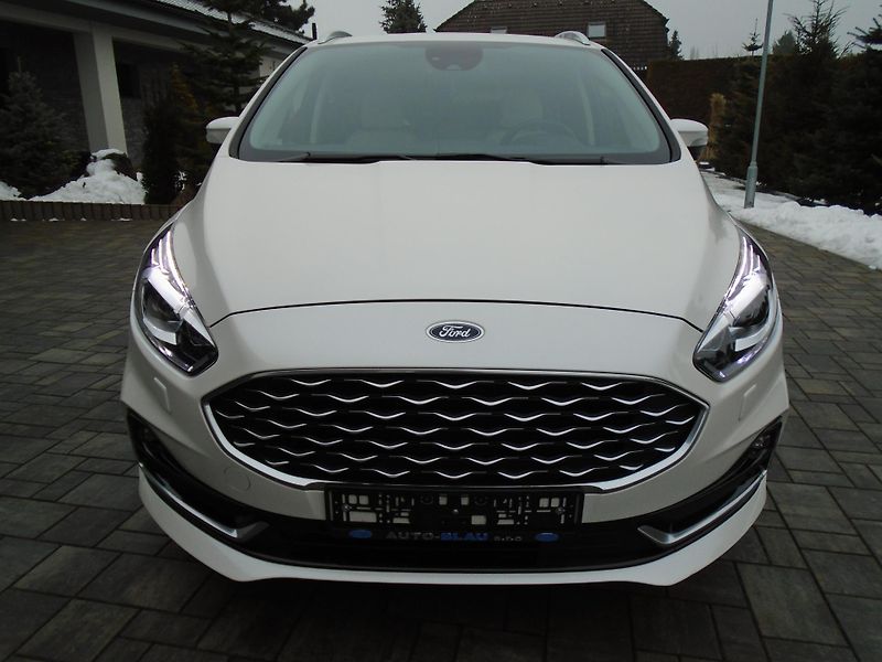 Ford S-MAX 2.0EcoBlue 140kW AWD Vignale A - fotka 5 z 49