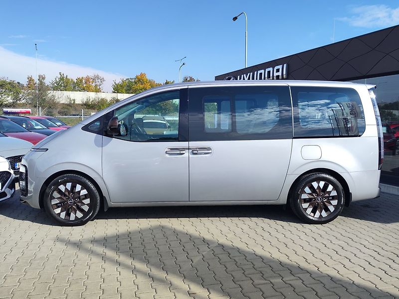 Hyundai Staria 2.2 CRDI/130kW Luxury PNM DCT - fotka 7 z 41