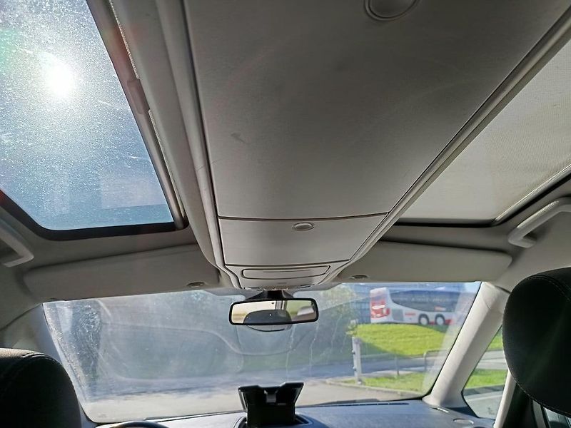 Ford Galaxy (2014) 2,0 TDi - Titaniun - 7 Míst - fotka 11 z 12