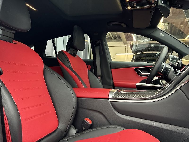 Mercedes-Benz GLC Coupé 300 4MATIC kupé AMG - fotka 16 z 18