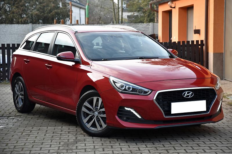 Hyundai i30 1.6 CRDi STYLE A/T,KAMERA,LED - fotka 1 z 48