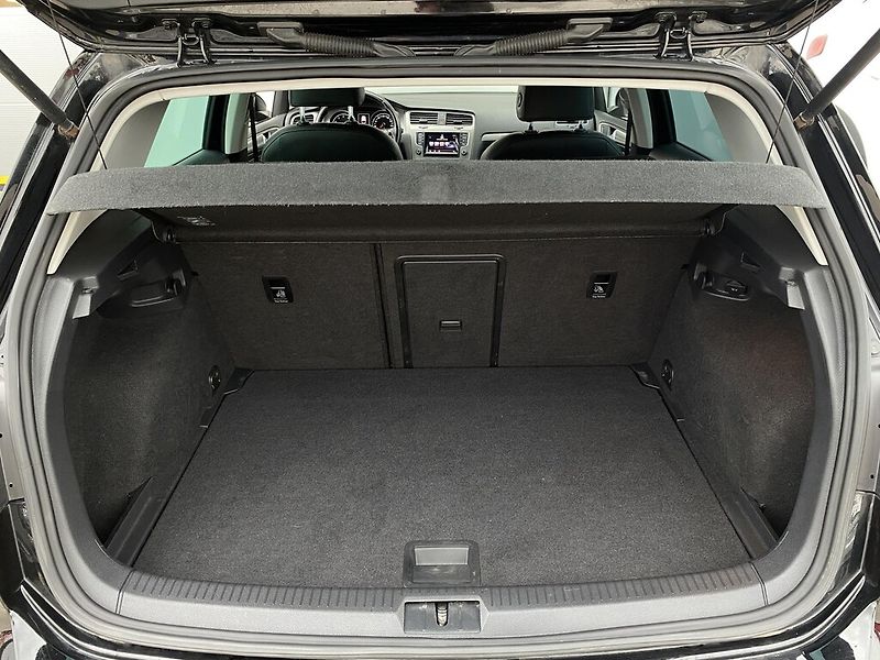 Volkswagen Golf 1,2 TSI 77 kW Comfortline - fotka 25 z 25