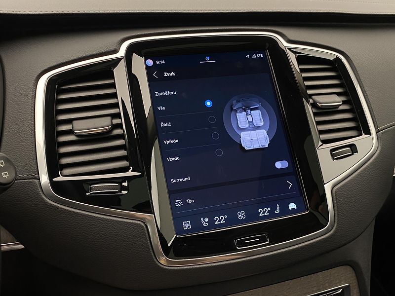 Volvo XC90 T8 AWD PLUG-IN ULTIMATE BRIGHT - fotka 60 z 72