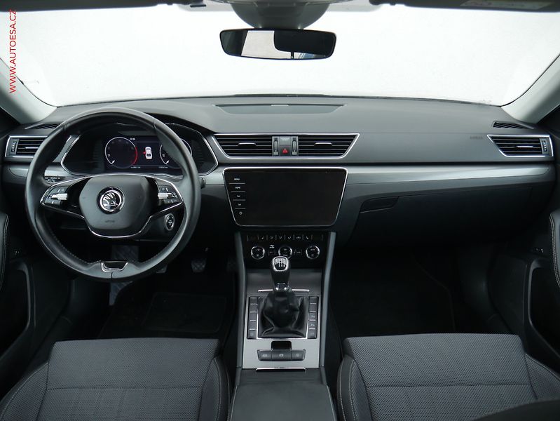 Škoda Superb (2022) 1.5 TSi, Style, LED, navi - fotka 8 z 29