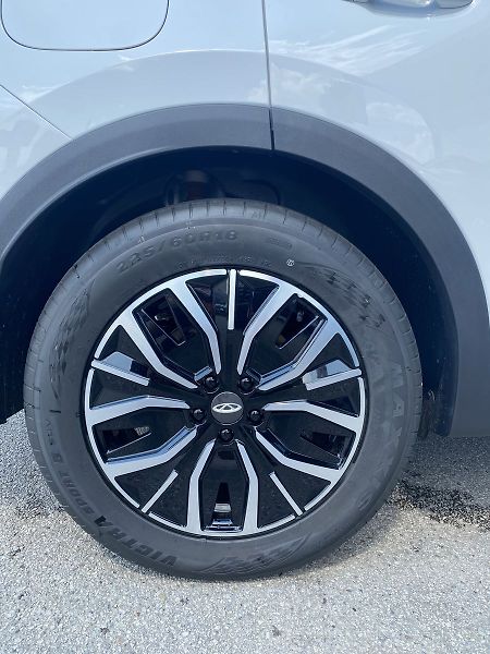 Chery Tiggo 7 PHEV PHEV FWD Unique - fotka 27 z 27