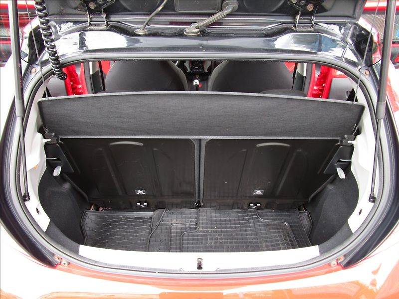 Toyota Aygo 1.0VVT-i, aut. KLIMA - fotka 31 z 37