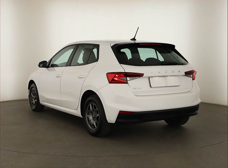 Škoda Fabia (2023) Ambition 1.0 TSI, ČR,1.maj - fotka 4 z 17