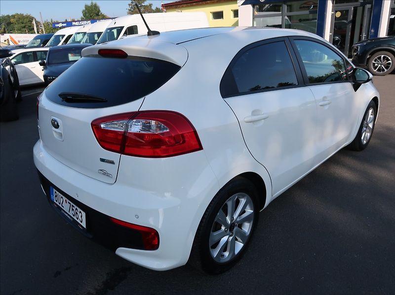 Kia Rio 1,3 CVVT,62kW,1majČR,Serv.kn. - fotka 3 z 30