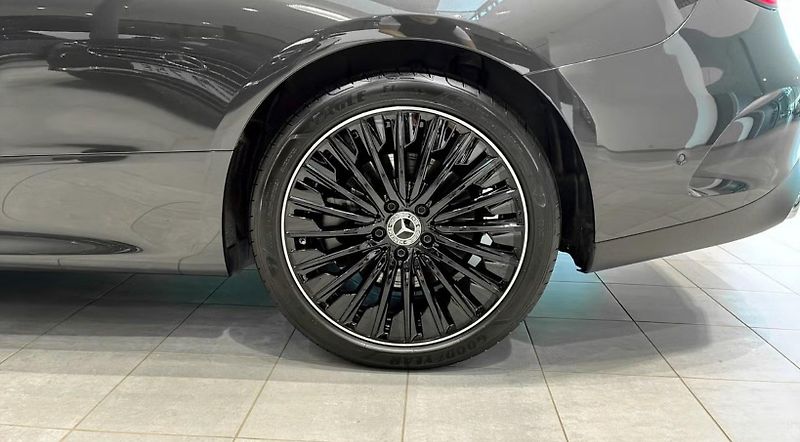 Mercedes-Benz CLE 300 AMG 360k Panorama BLIS LED - fotka 8 z 23