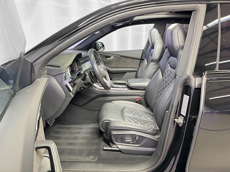 Audi SQ8 QUATTRO, MATRIX, WEBASTO, B&O, - fotka 10 z 35