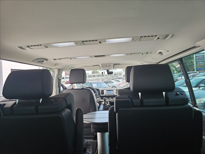 Volkswagen Multivan 2,0TDi 110KW 4X4 Highline - fotka 24 z 39