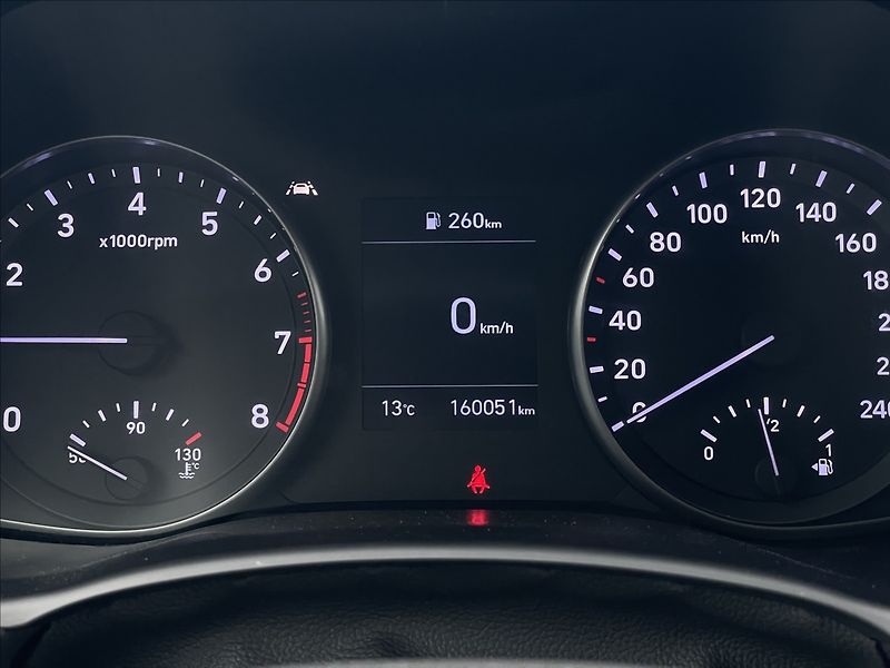 Hyundai i30 1,0 T-GDI Combi Smart PDC - fotka 10 z 22