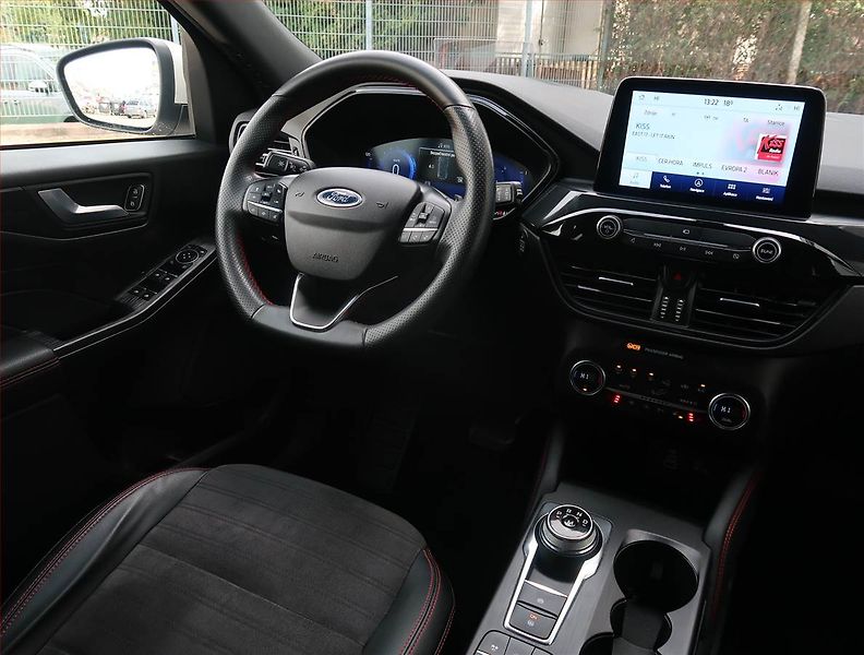 Ford Kuga (2023) ST-Line 2.0 EcoBlue - fotka 7 z 24
