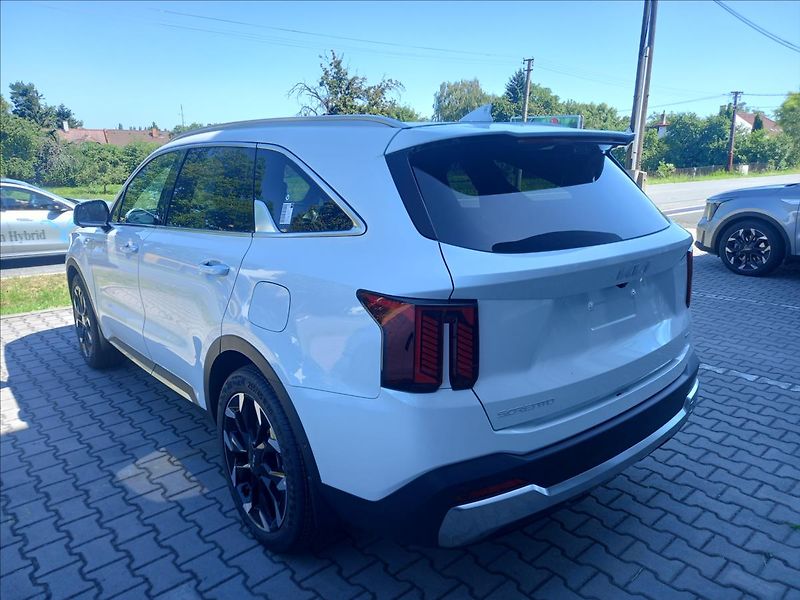 Kia Sorento 2,2 7P 4x4 8DCT TOP (2026) - fotka 4 z 6