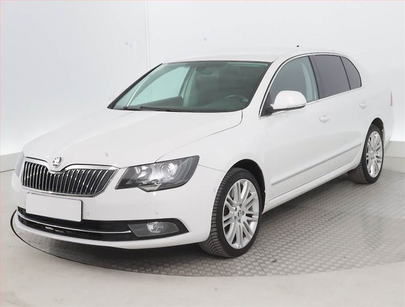 Škoda Superb (2014) 3.6 FSI V6, 4X4, Automat - fotka 2 z 18