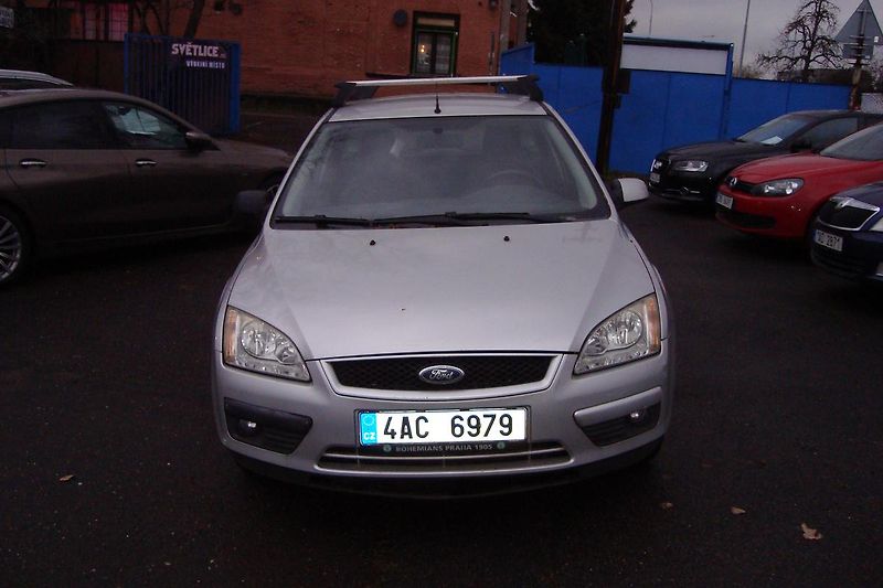 Ford Focus (2007) 1.6i,ČR,Pravid.serv.STK 5/2027 - fotka 2 z 54