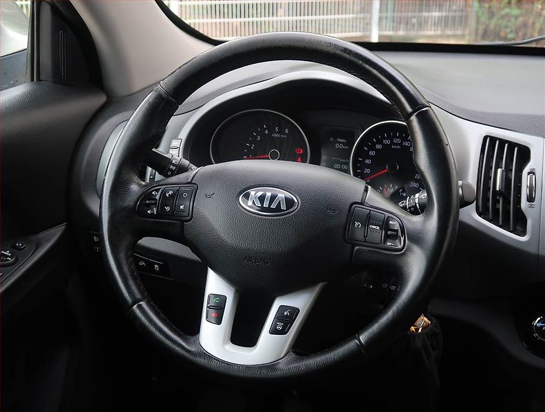 Kia Sportage (2015) Exclusive 2.0 CRDi, 4X4 - fotka 20 z 20