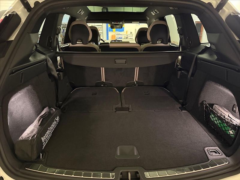 Volvo EX90 (2026) 0,0 Twin Mot Perf Ultra 2117 - fotka 12 z 16