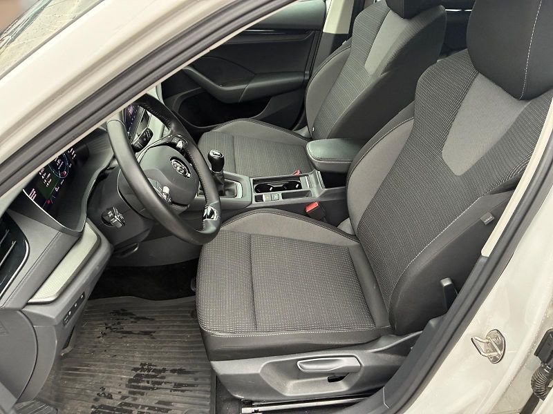 Škoda Octavia (2022) AMBITION 2.0TDI 85kW CZ DPH - fotka 7 z 11