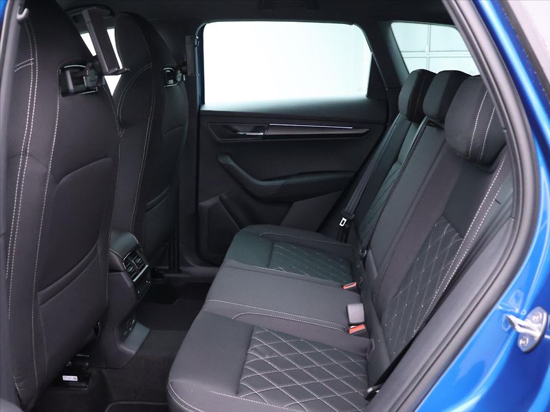 Škoda Karoq 2,0 TDI 4x4 DSG Sportline DPH - fotka 17 z 41