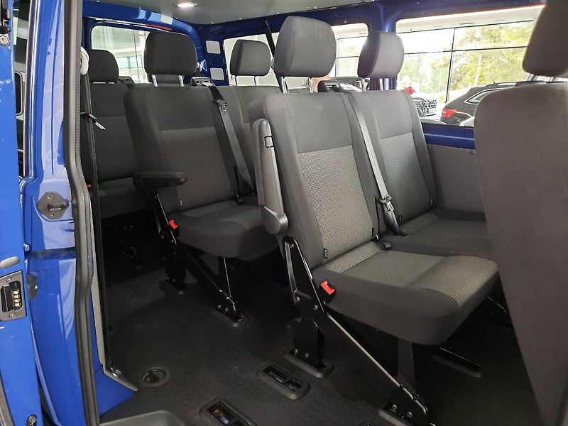 Volkswagen Transporter (2024) 6.1 2.0 TDI (81kW/110k) 9 míst - fotka 8 z 22