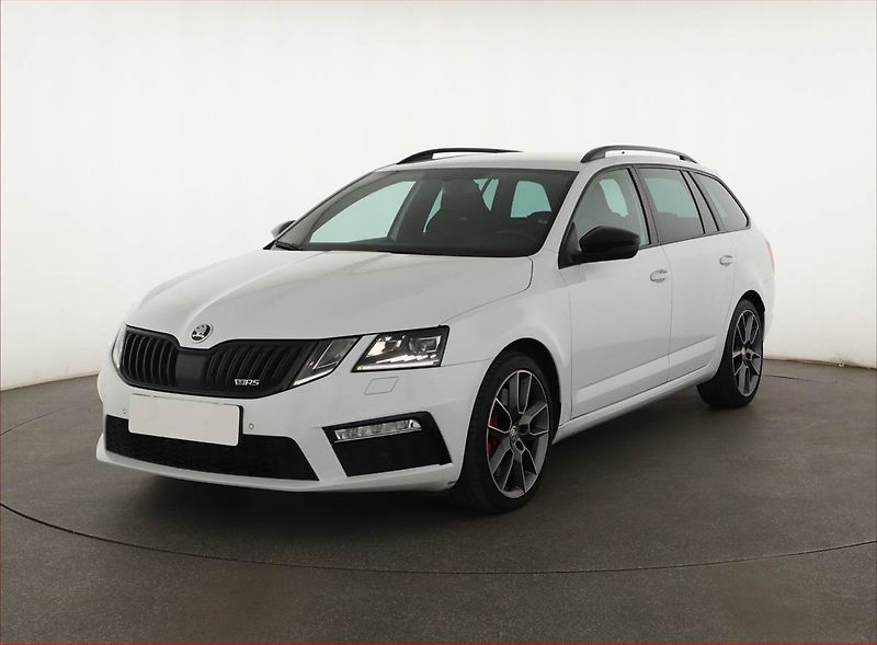 Škoda Octavia (2020) RS 2.0 TSI - fotka 2 z 21