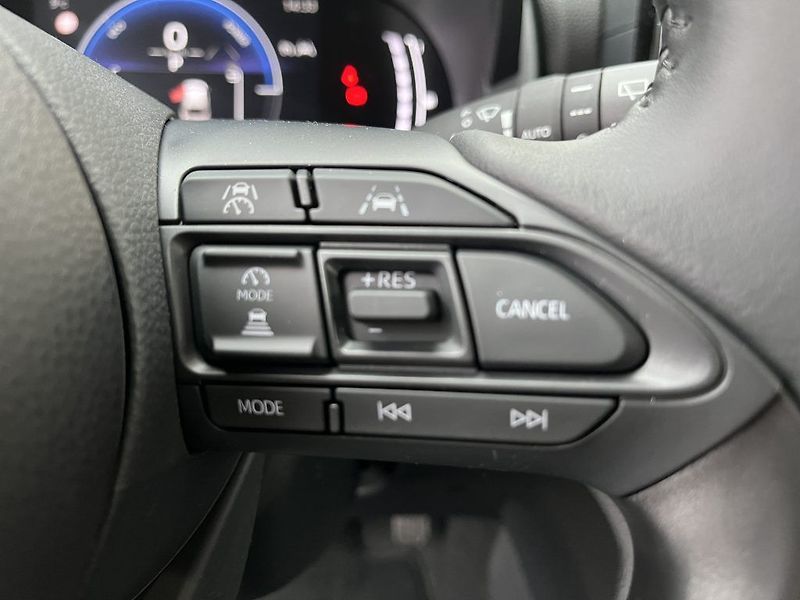 Toyota Yaris Cross 1.5 HEV CVT (2x4) Style - fotka 12 z 27