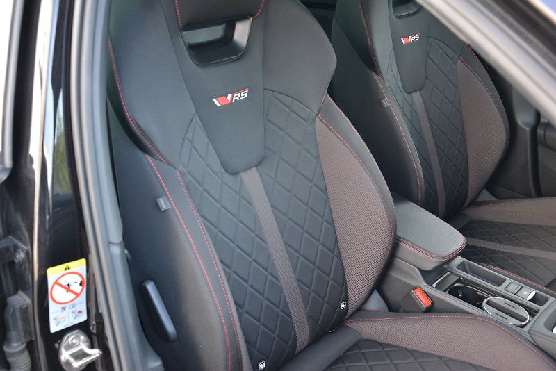 Škoda Octavia (2024) Combi 2.0 TSI 195 kW RS DSG 7 - fotka 19 z 27