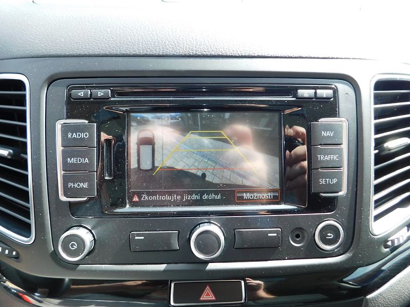 Seat Alhambra (2014) 2.0 TDi 4x4 7.MÍST - fotka 15 z 48