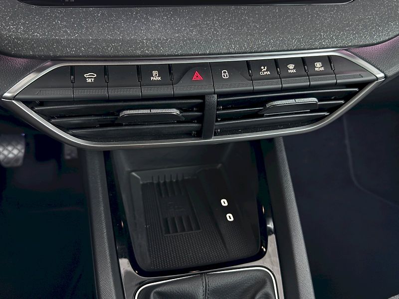 Škoda Octavia (2024) Combi Top Selection 1,5 TSI/ 1 - fotka 15 z 27