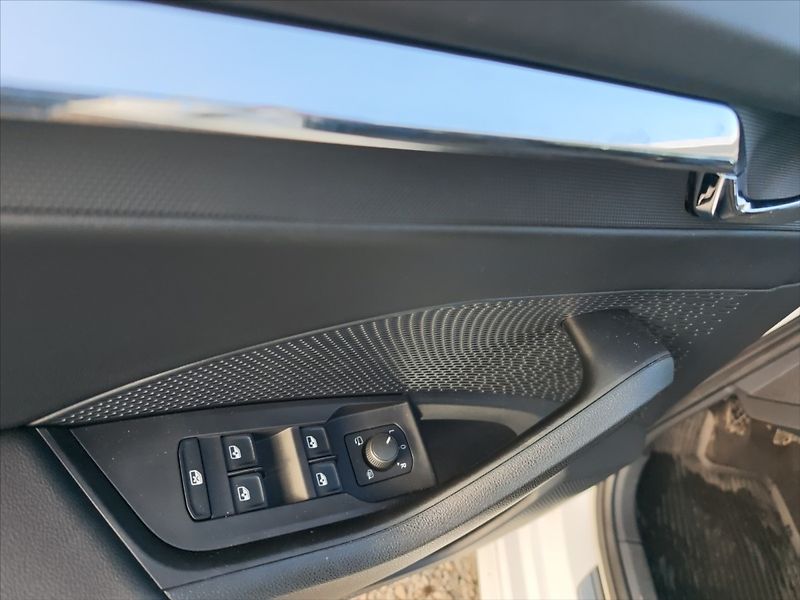 Škoda Octavia 1,5 TSI 110 Style - fotka 10 z 11
