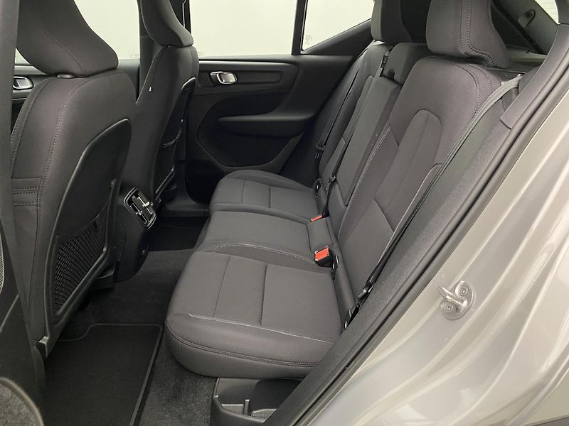 Volvo XC40 PURE ELECTRIC RECHARGE PLUS CZ - fotka 5 z 52