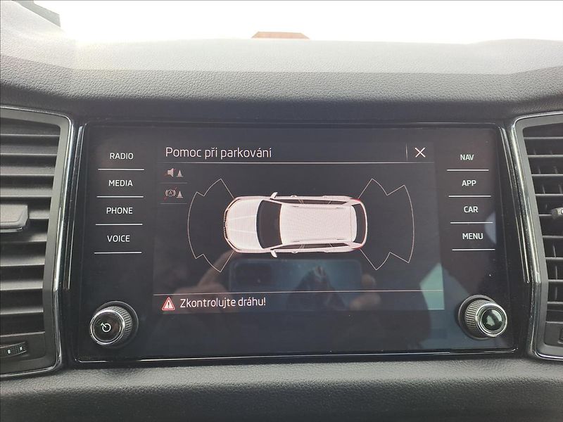 Škoda Kodiaq 2,0 TDI DSG - fotka 17 z 20