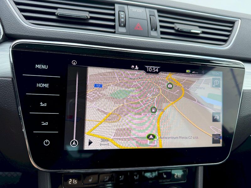 Škoda Superb (2022) 2.0TDI 110kW DSG Comfort Plus - fotka 16 z 35