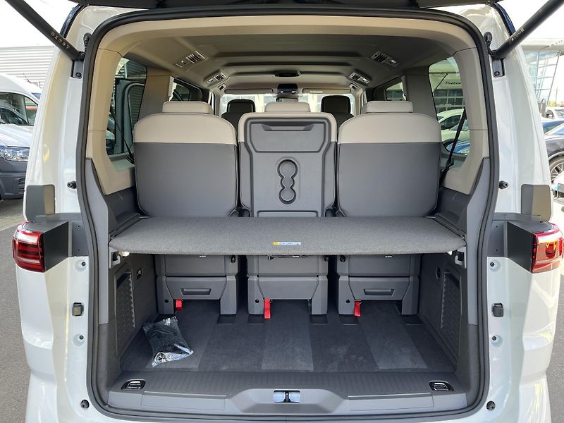 Volkswagen Multivan LONG 2.0TDI LIFE 7DSG 110kW - fotka 25 z 27