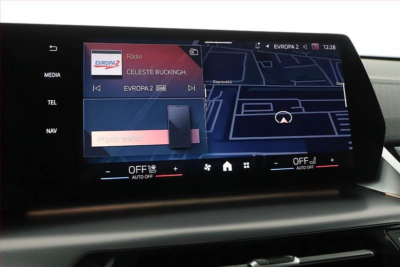 BMW X2 (2025) sDrive20i - fotka 9 z 27