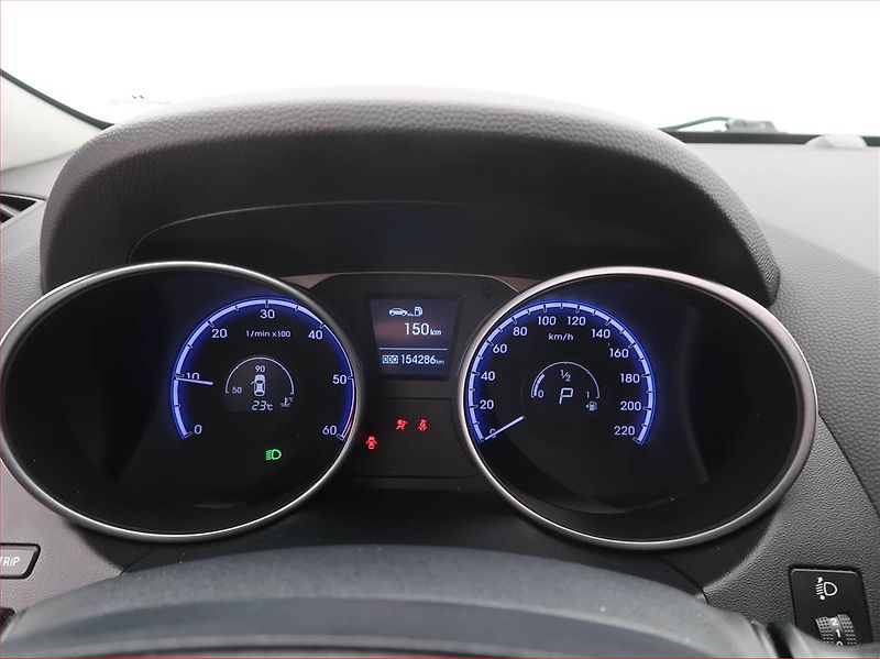 Hyundai ix35 (2010) 2.0 CRDi, 4X4, Automat - fotka 9 z 16