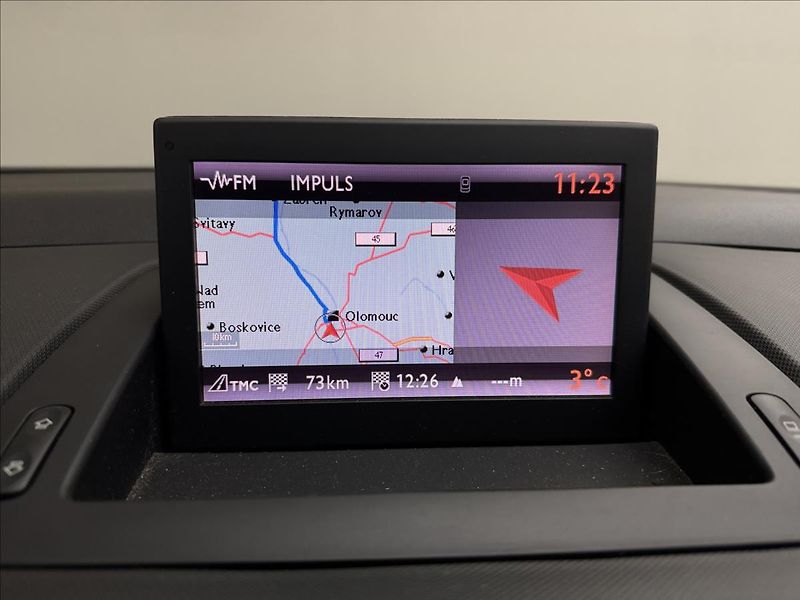 Peugeot 308 1,6 KABRIO DPH NAVI SERVIS  CC - fotka 20 z 39