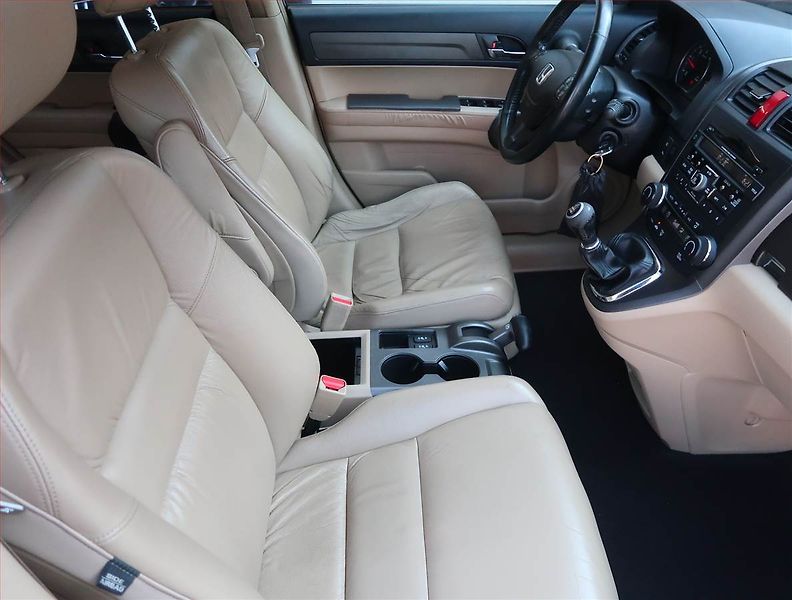 Honda CR-V (2012) 2.2 i-DTEC, 4X4, Xenony - fotka 9 z 13