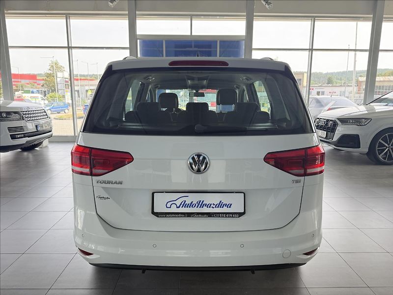 Volkswagen Touran 1,2   TSI,COMFORTLINE,SERVISKA - fotka 5 z 22