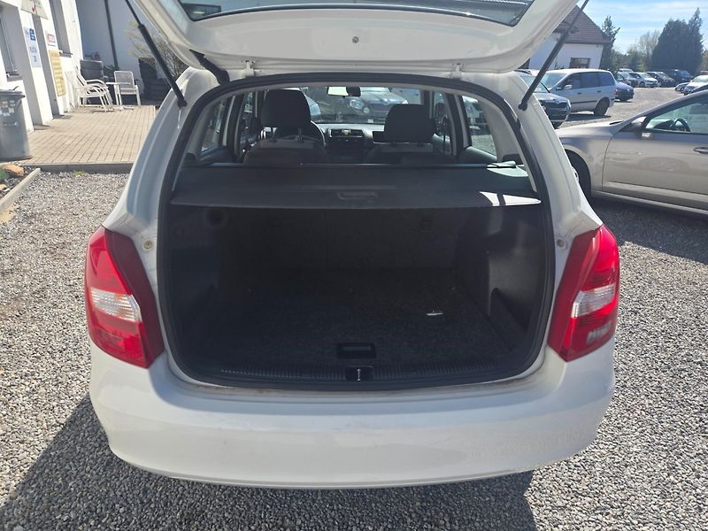 Škoda Fabia (2013) 1.2 i Serviska - fotka 13 z 29