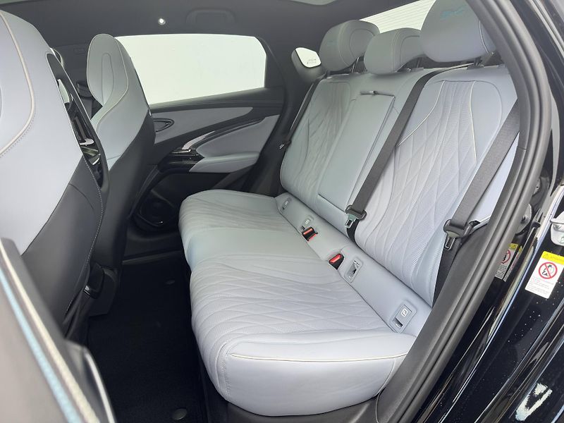 BYD Seal (2026) Excellence AWD 82 kWh - fotka 8 z 26