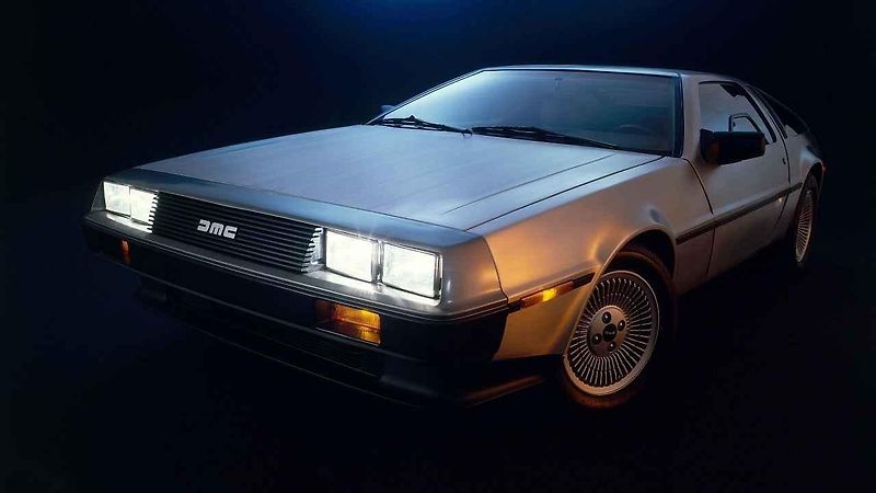 DeLorean DMC-12.
