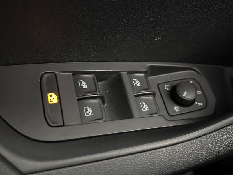 Škoda Karoq Ambition DSG - fotka 21 z 29